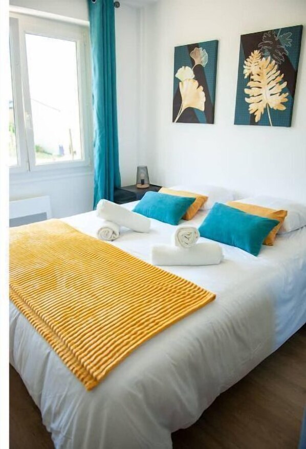 1 bedroom, free WiFi, bed sheets