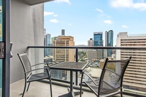 Outdoor dining - City Centre! 1Bed/1Bath/Study/1Car/Balcony ~ CBD (Wynnum)
