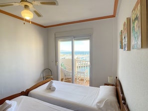 1 camera, ferro/asse da stiro, Wi-Fi gratuito, lenzuola