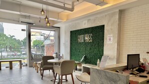 Reception - Hotelo Bed & Breakfast (Jakarta)