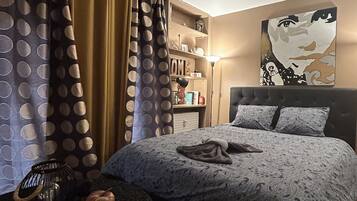 1 bedroom, iron/ironing board, free WiFi, bed sheets