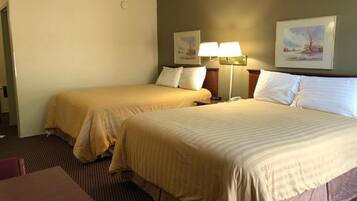 1 bedroom, desk, iron/ironing board, WiFi
