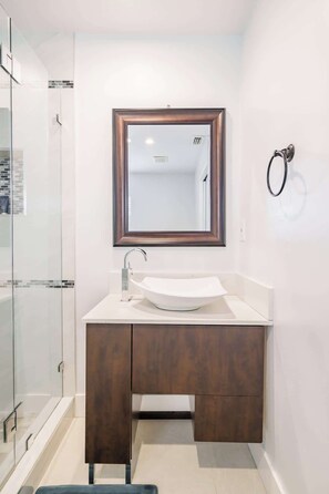 Douche, baignoire à jets