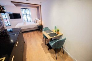 1 bedroom, iron/ironing board, WiFi, bed sheets - Luxurious 35m² Designer Studio (R-51-A) (Eindhoven)
