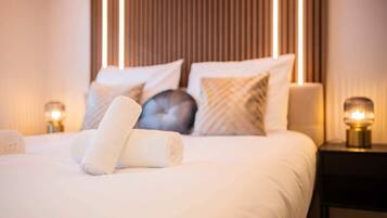 1 slaapkamer, een strijkplank/strijkijzer, wifi, beddengoed