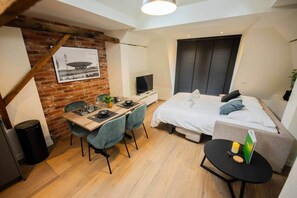 1 soveværelse, skrivebord, strygejern/strygebræt, Wi-Fi