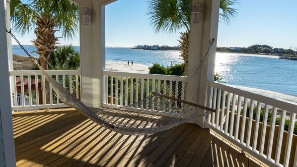 Property grounds - 100 Ocean Blvd-Oceanfront, Pool, views of Ocean, Breach Inlet & Marsh! (Isle of Palms)