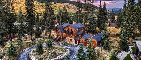 House, 4 Bedrooms | Exterior