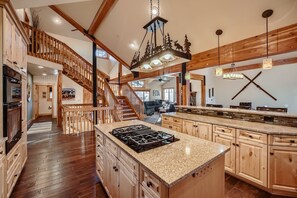House, 4 Bedrooms | Private kitchen | Fridge, oven, coffee/tea maker, toaster - Peaks Paradise 4 Bedroom Home by RedAwning (Breckenridge)