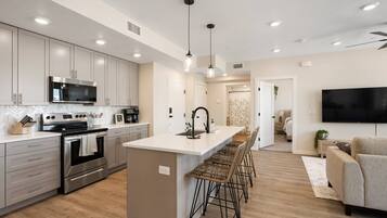 Fridge, microwave, oven, stovetop