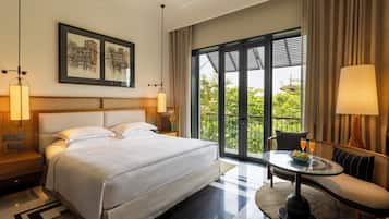 Minibar, caixa forta a l'habitació i decoració individual