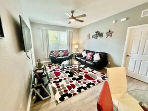 TV, video games, table tennis, video library - Newly furnished and Updated Windsor Hills Resort Condo! Stay in excellence. (Kissimmee)