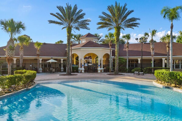 A heated pool - Newly furnished and Updated Windsor Hills Resort Condo! Stay in excellence. (Kissimmee)