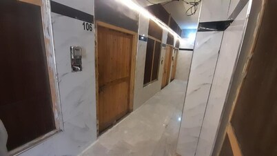 Hotel Khan Plaza