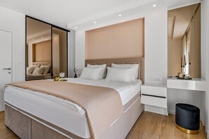 4 bedrooms, iron/ironing board, WiFi, bed sheets - Villa Lukas with 4 bedrooms, a high-quality family property in the Makarska hinterland (Gornji Vinjani)