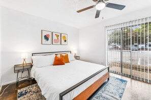 2 quartos, escrivaninha, ferros/tábuas de passar roupa, Wi-Fi