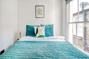 3 bedrooms, free WiFi - Imperial Wharf  (London)