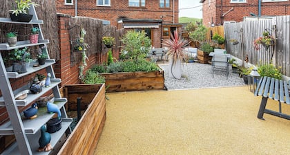 2 bedroom accommodation in Tean, near Stoke-on-Trent