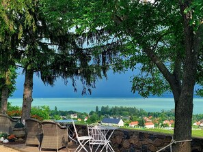Terrace/patio - A charming country house with separate guest rooms overlooking the lake. (Badacsonytomaj)