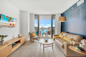 Televisión y oficina