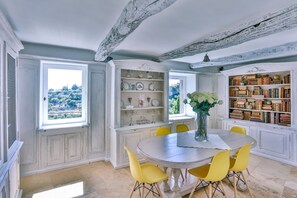 Dining - Maison Eclaircie - Three Bedroom Villa, Sleeps 6 (Gordes)