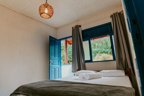 4 chambres, fer et planche à repasser, accès Internet, draps fournis