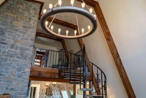 12 Acre Incredible Hideaway 30 mins from Broadway