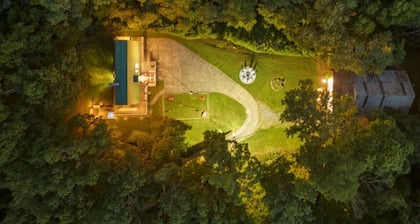 HonkyTonk Ridge, Hot Tub, Pub, Fire Pit, Sleeps 16