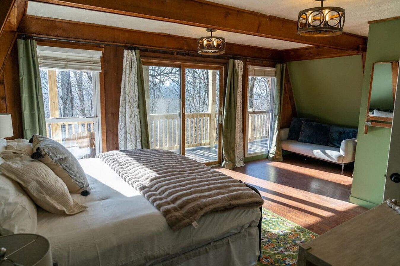 4 chambres, fer et planche à repasser, Wi-Fi gratuit, draps fournis