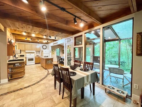 Farm House at Rock Ridge Retreat