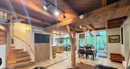 Farm House at Rock Ridge Retreat