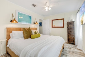 2 Schlafzimmer, Schreibtisch, Bügeleisen/Bügelbrett, kostenloses WLAN