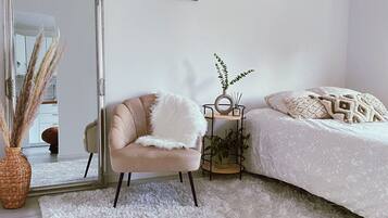 1 bedroom, iron/ironing board, WiFi, bed sheets