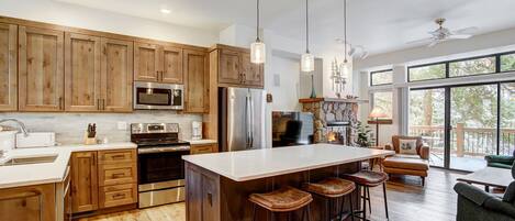 Refrigerador, microondas, horno, placa de cocina