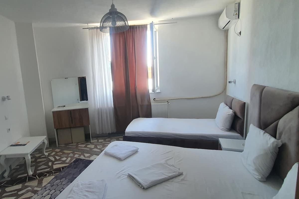 10 habitaciones y wifi gratis