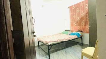2 bedrooms, bed sheets