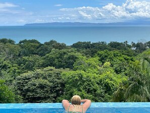 Pool - Casa Siempre Olas, New luxury home in Pilon Costa Rica (Pavones)