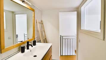 Apartment, Smoking | 2 bedrooms