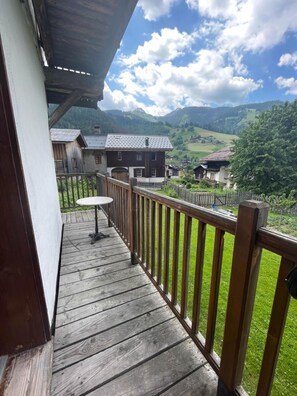 Outdoor dining - 100m from resort center, parking, television, 30m², Arêches-Beaufort (Beaufort)
