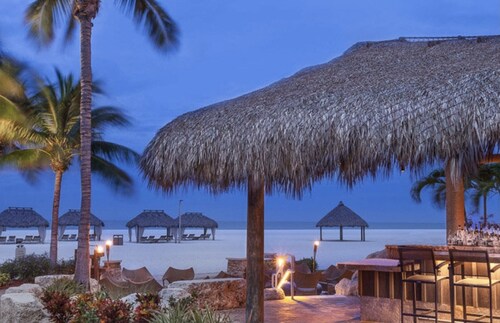 Marriott's Crystal Shores...The Perfect Getaway in this Luxurious 2 Bedroom