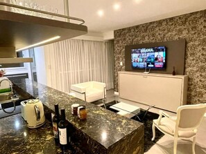 Business center - Be Haus Temporary Apartments (San Luis)