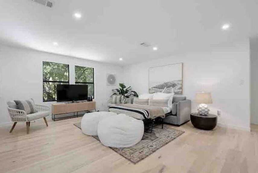 Stylish Home 15 Minutes From S Congress And Acl - Austin, TX