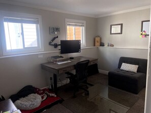 Interior - Lower Murray Cottonwood Circle - Close to Skiing! (Murray)