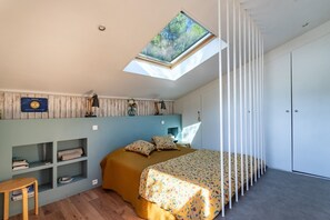 1 bedroom, free WiFi, bed sheets