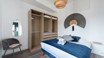 2 bedrooms, iron/ironing board, free WiFi, bed sheets