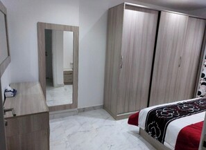 2 bedrooms, bed sheets
