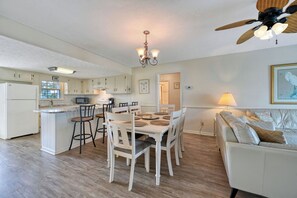 Interior - Channel-Front 4BR • Fish + Kayak + Dock & Water Views • Snowbirds Welcome • Marsh View Getaway (North Myrtle Beach)