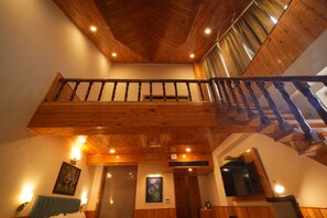 Family Quadruple Room, Bathtub, Mountain View | Individually furnished, laptop workspace, blackout drapes, soundproofing - Bradhi - Riverside Resort Jibhi (Banjar)