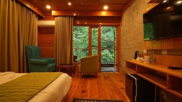 Premium Cottage, Balcony, River View | Individually furnished, laptop workspace, blackout drapes, soundproofing