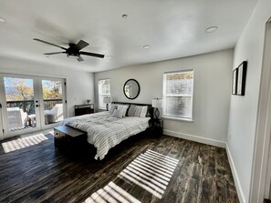 3 bedrooms, iron/ironing board, free WiFi, bed sheets - Ultimate Group Getaway: Swimming Pool, Game Room, Bocce & Mountain Views! (Murphys)